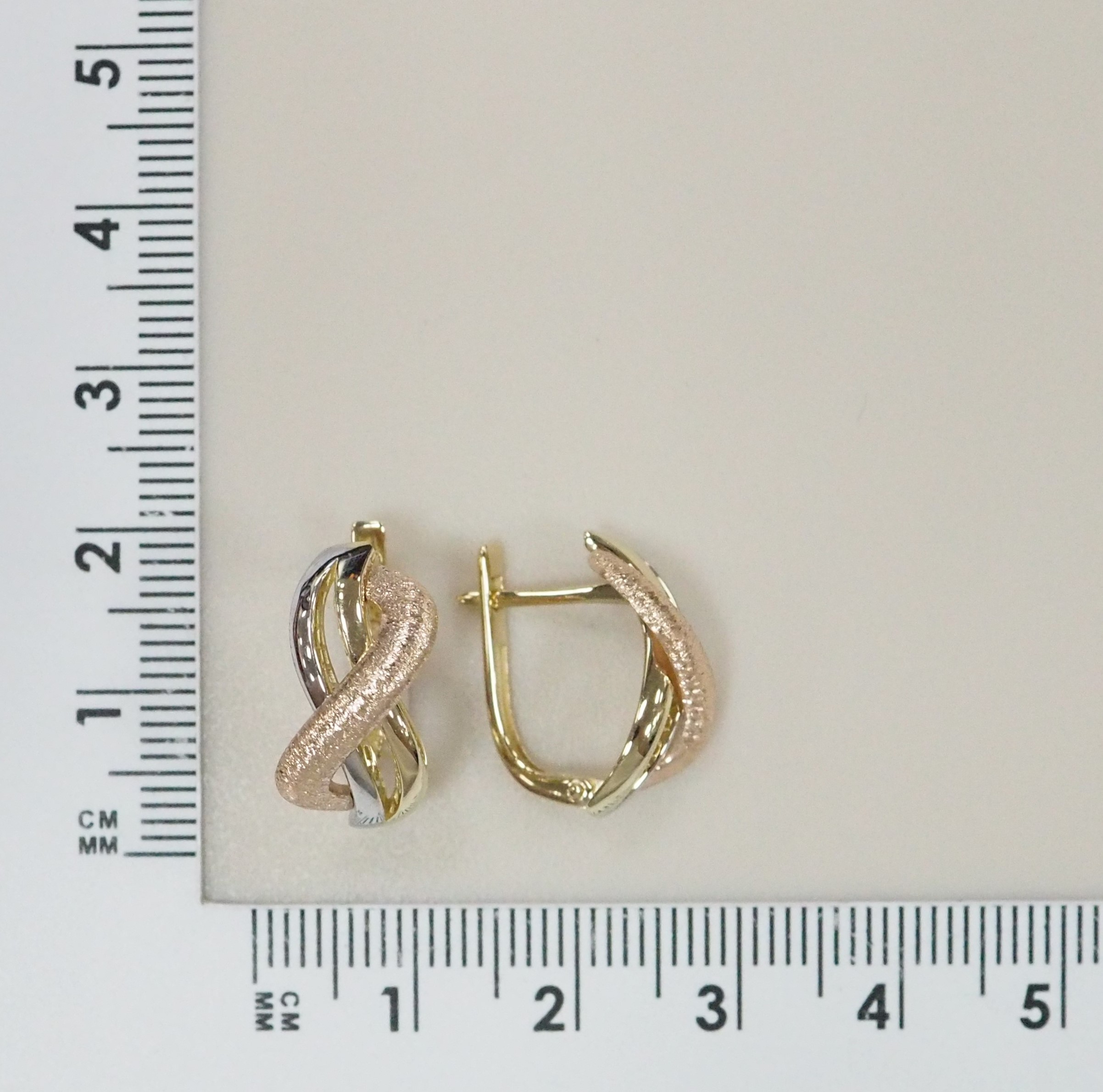 Серьги из комбинированного золота